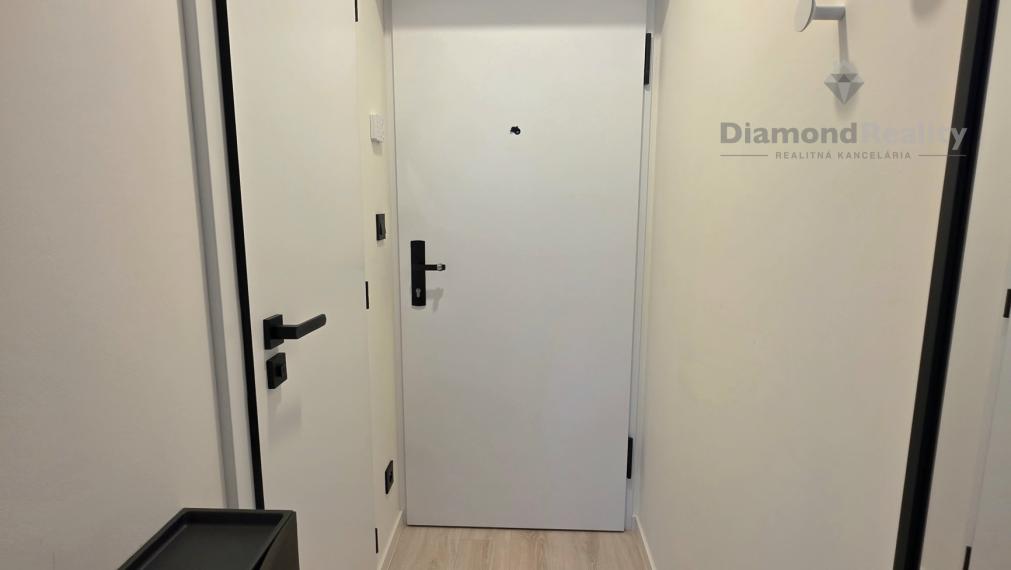 Na predaj pekný, menší 1 izbový byt na ulici Krivá, Košice - Juh