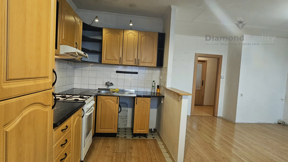 Rezervované Na predaj 3 izbový byt s BALKÓNOM, Turgenevova ulica, Košice - Juh