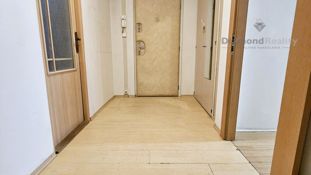 Rezervované Na predaj 3 izbový byt s BALKÓNOM, Turgenevova ulica, Košice - Juh