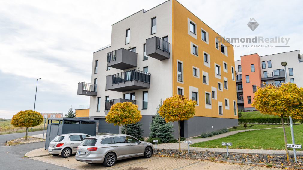 ZNÍŽENÁ CENA - NA PREDAJ MODERNÝ 3-IZBOVÝ BYT S KRÁSNYM VÝHĽADOM