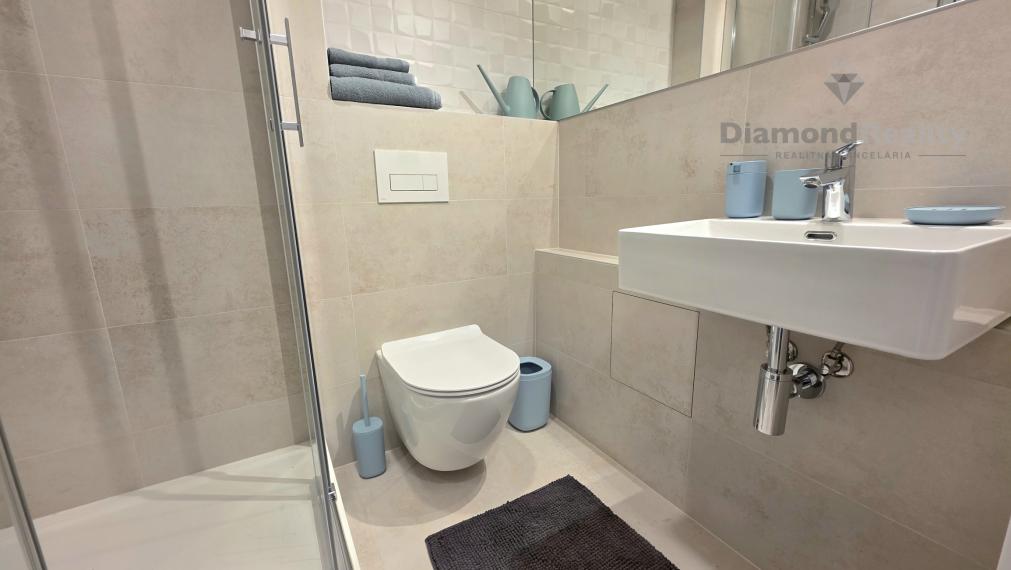 NA PREDAJ PEKNÝ 1 - IZBOVÝ BYT NA ULICI KRIVÁ, KOŠICE - JUH