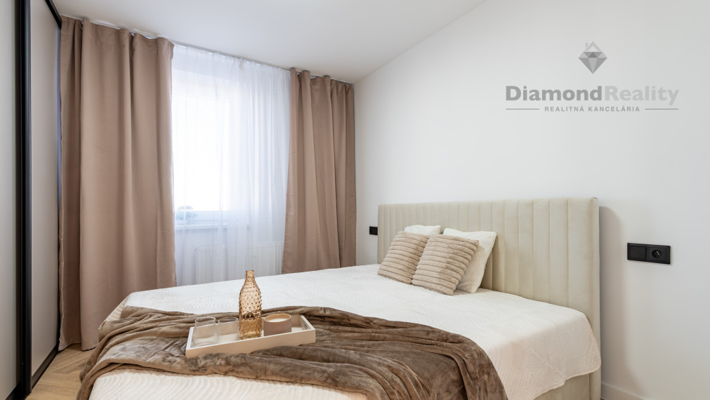 NA PREDAJ ZREKONŠTRUOVANÝ 3-IZBOVÝ BYT NA ULICI VÝSTAVBY, KOŠICE - ZÁPAD.