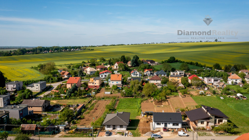 Na predaj stavebný pozemok Trávnica pri Podhájskej