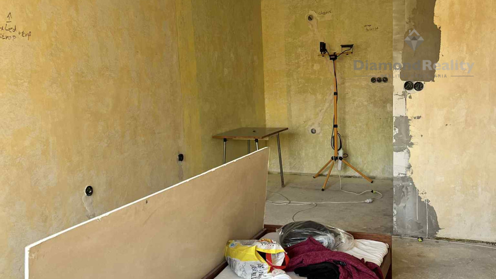 NA PREDAJ 2 IZBOVÝ BYT S KOMOROU NA ULICI DRUŽICOVÁ, KOŠICE - NAD JAZEROM