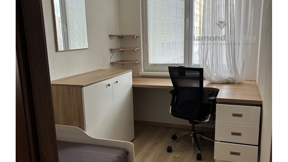 Na predaj 3 izbový byt , Hronská ulica, Košice -Západ