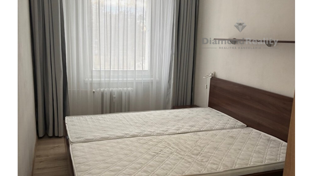 Na predaj 3 izbový byt , Hronská ulica, Košice -Západ