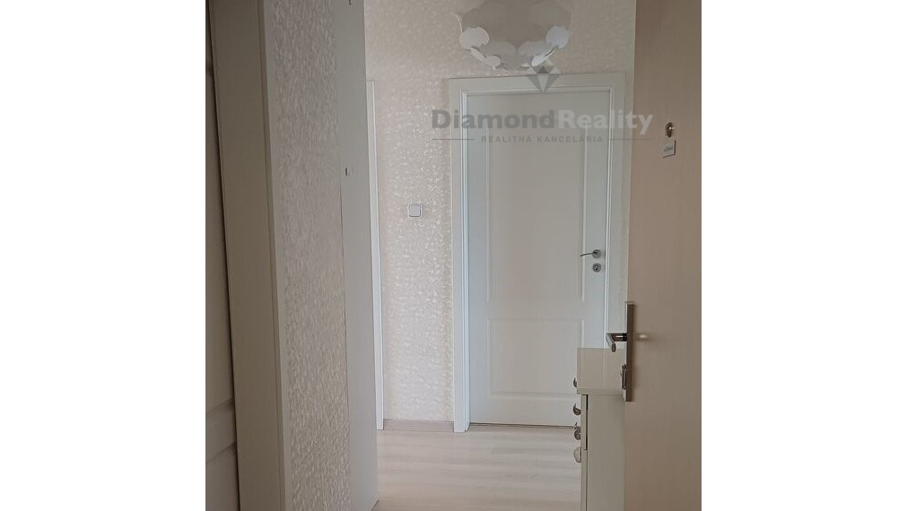 Na prenájom 3 izbový byt s balkónom, ul. Teplická, Piešťany