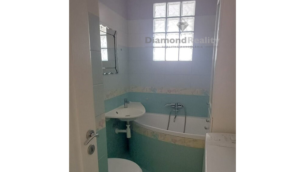 Na prenájom 3 izbový byt s balkónom, ul. Teplická, Piešťany