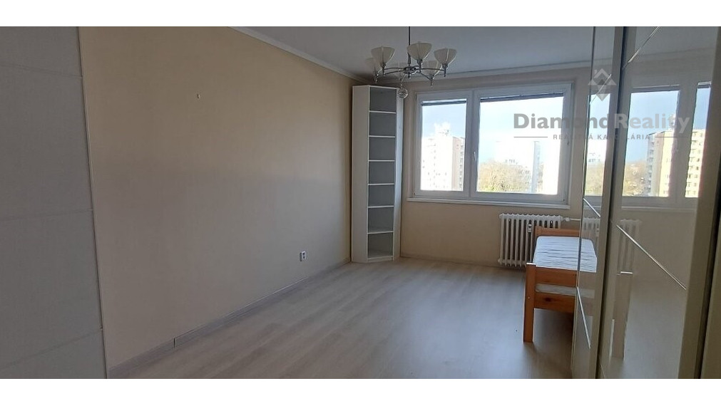 Na prenájom 3 izbový byt s balkónom, ul. Teplická, Piešťany