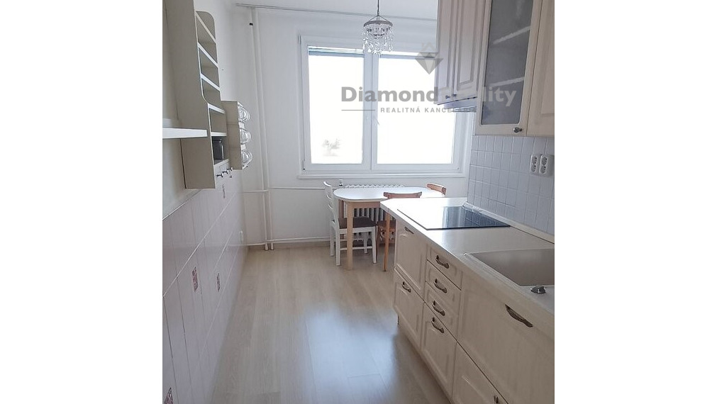 Na prenájom 3 izbový byt s balkónom, ul. Teplická, Piešťany