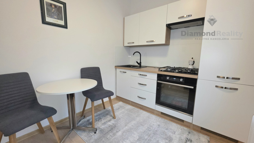 NA PREDAJ - 1 izbový byt pri Astorke, ulica Južná trieda