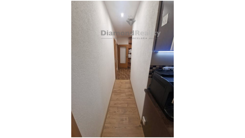 Na predaj: krásny 3-izbový byt po kompletnej rekonštrukcii – 67 m², 3. poschodie, Nitra – Čermáň, Hlboká ulica