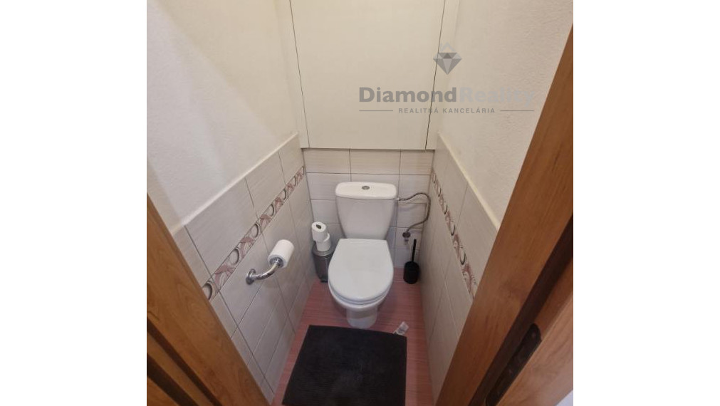 Na predaj: krásny 3-izbový byt po kompletnej rekonštrukcii – 67 m², 3. poschodie, Nitra – Čermáň, Hlboká ulica