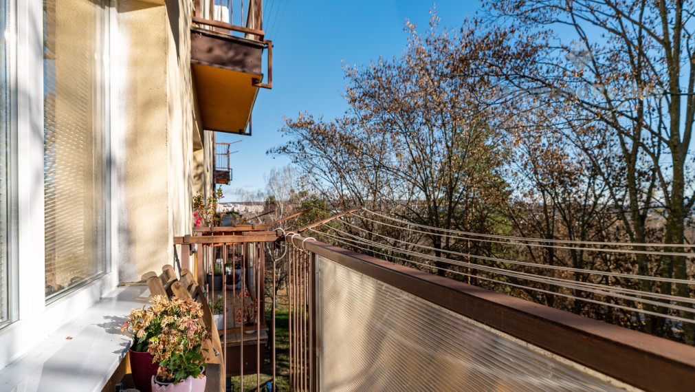 REZERVOVANÝ KOMPLETNE ZREKONŠTRUOVANÝ 2 IZBOVÝ BYT S BALKÓNOM