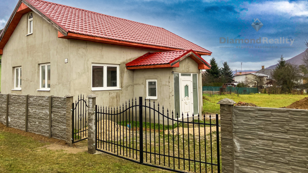 ZREKONŠTRUOVANÝ RODINNÝ DOM S VEĽKÝM POZEMKOM BLÍZKO ROŽŇAVY