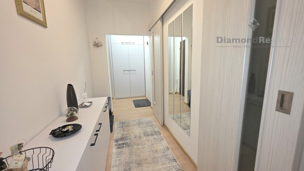 REZERVOVANÝ! 1 izbový byt na predaj, ulica Južná trieda