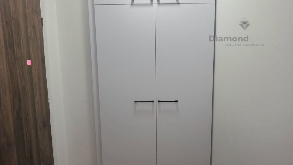 REZERVOVANÝ! 1 izbový byt na predaj, ulica Južná trieda