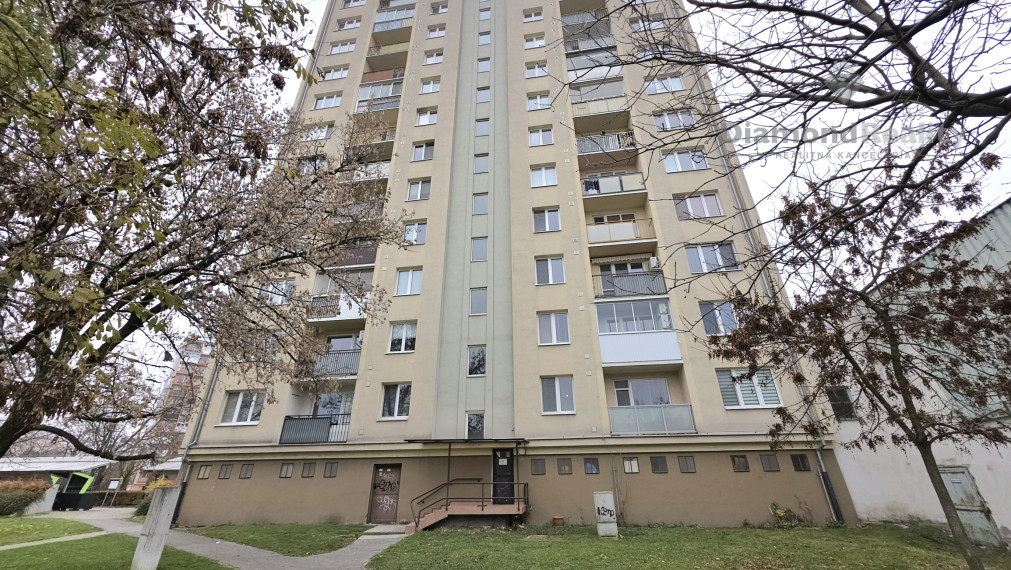 REZERVOVANÝ! 1 izbový byt na predaj, ulica Južná trieda