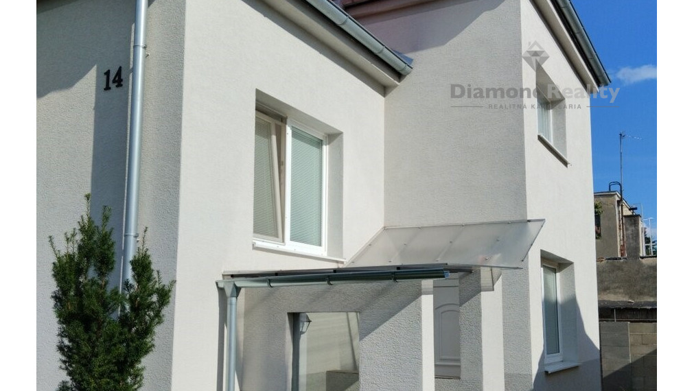 Na prenájom prerobený 4 izbový rodinný dom Bulharská, Trnava