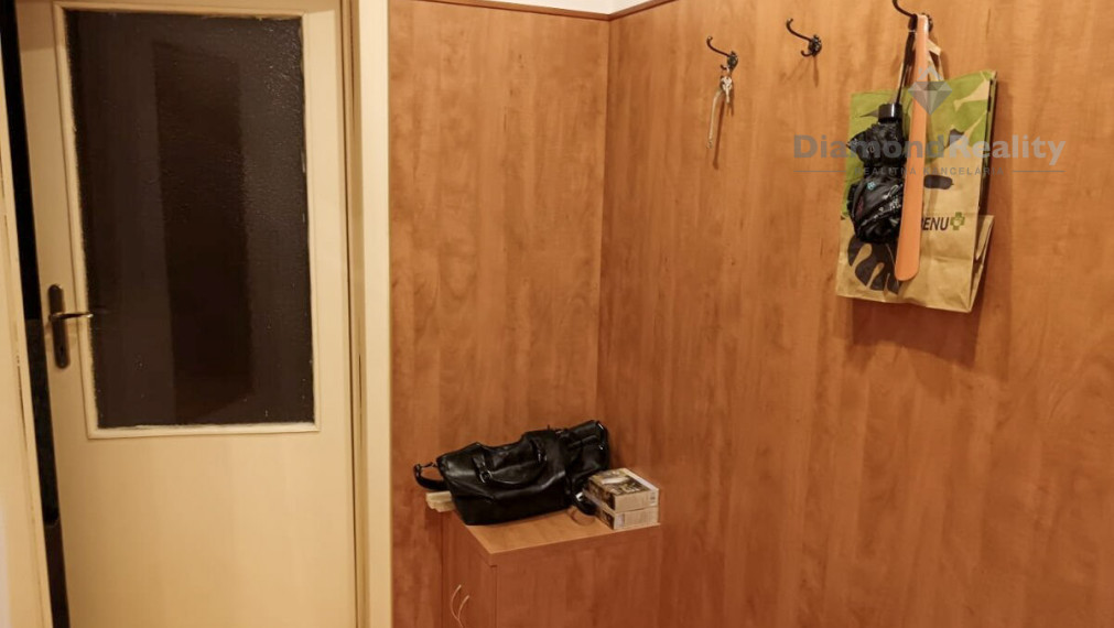 NA PREDAJ VEĽKÝ 2 IZBOVÝ BYT PO REKONŠTRUKCII | 57m2 +LOGGIA