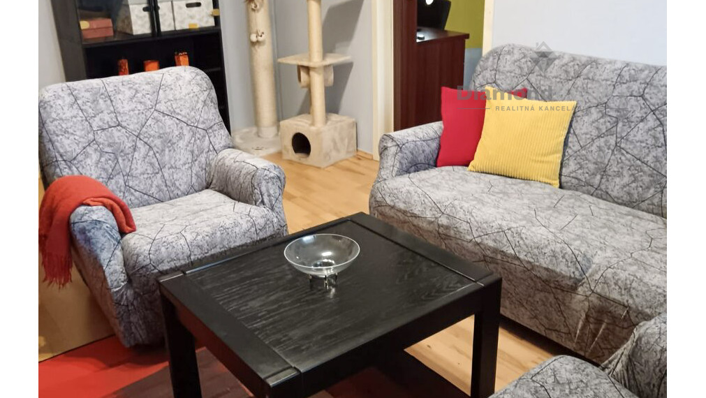 NA PREDAJ VEĽKÝ 2 IZBOVÝ BYT PO REKONŠTRUKCII | 57m2 +LOGGIA