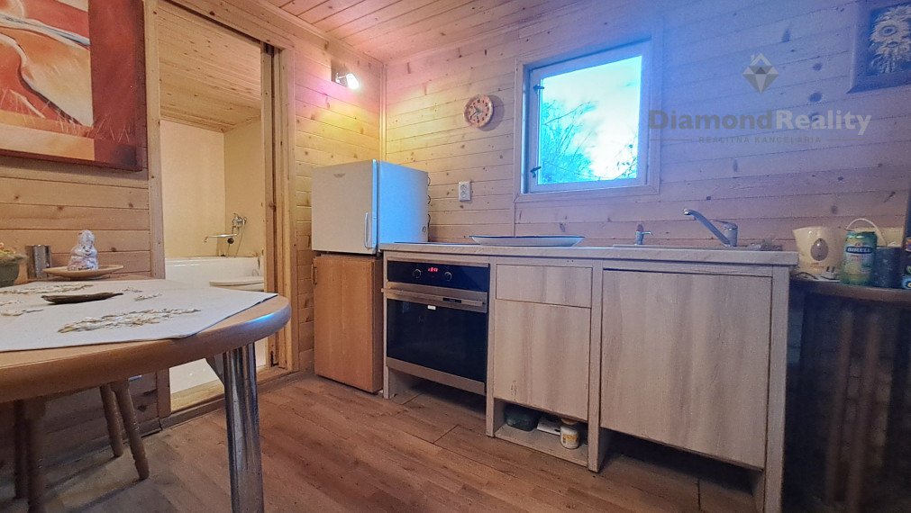 Pozemok s chatou v Myslave