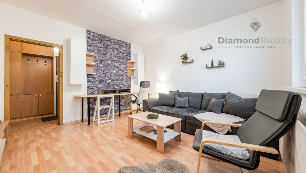 REZERVOVANÉ!!!  -  TOP INVESTÍCIA  - NOVÝ ŠTART - 2 izbový byt ŤAHANOVCE