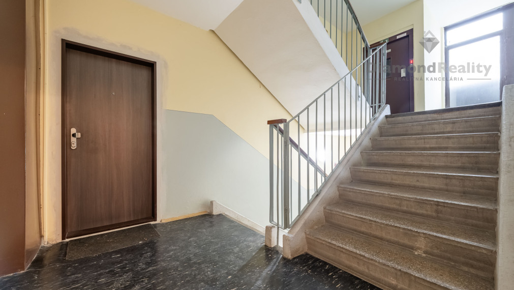 REZERVOVANÉ!!!  -  TOP INVESTÍCIA  - NOVÝ ŠTART - 2 izbový byt ŤAHANOVCE