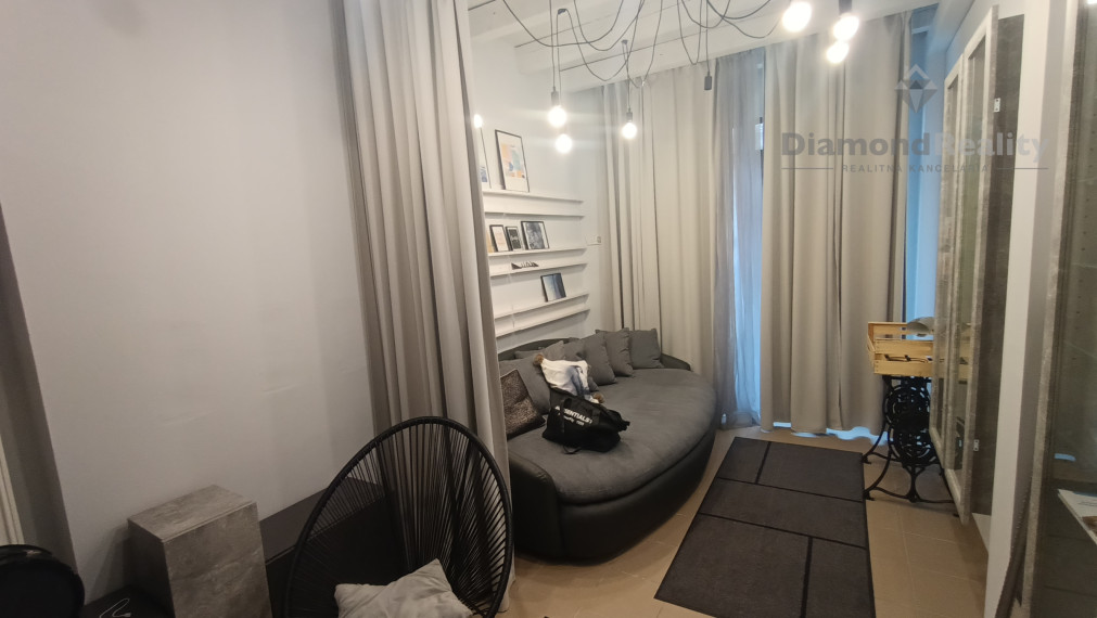 Na predaj: Skvelý podnikateľský priestor v srdci Nitry – Ideálny pre obchod alebo služby