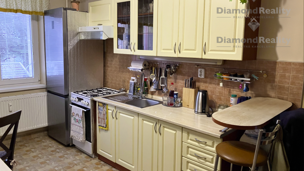 NA PREDAJ 2 IZBOVÝ BYT | 54m² | PO REKONŠTRUKCII | ROŽŇAVA