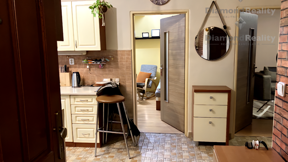 NA PREDAJ 2 IZBOVÝ BYT | 54m² | PO REKONŠTRUKCII | ROŽŇAVA