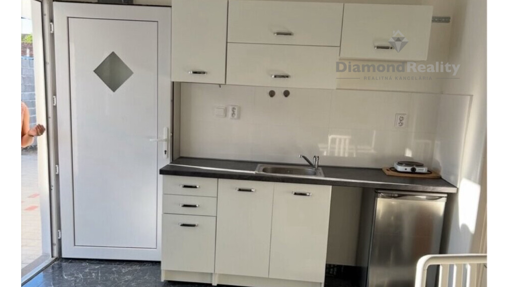 Investičná nehnuteľnosť na predaj – Lužianky pri Nitre