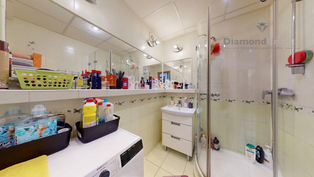 Na predaj 2-izbový byt na ulici Azovská, Košice – Nad jazerom