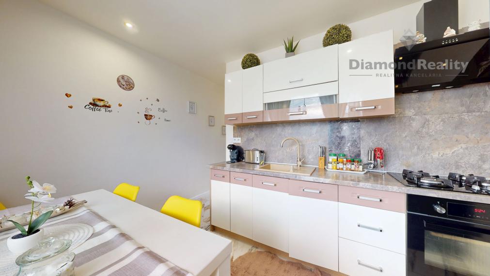 Na predaj 2-izbový byt na ulici Azovská, Košice – Nad jazerom