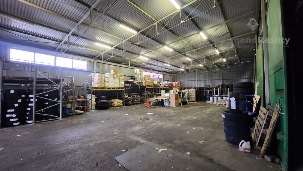 PRENÁJOM - JUŽNÁ TRIEDA  - Sklad so strategickou polohou  - 353 m2