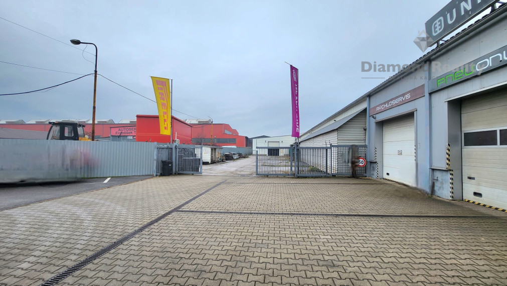 PRENÁJOM - JUŽNÁ TRIEDA  - Sklad so strategickou polohou  - 353 m2