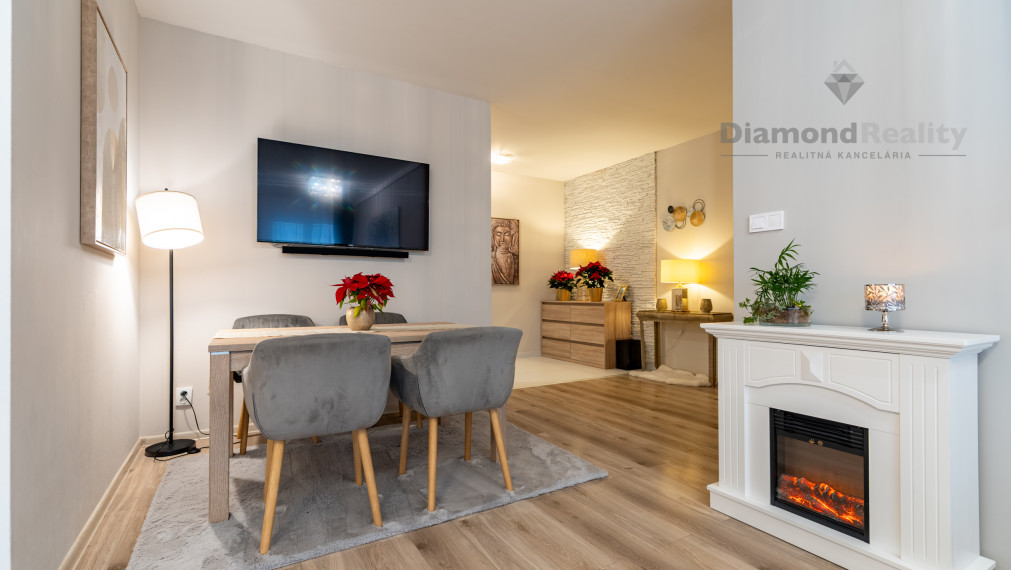 NA PREDAJ PRIESTRANNÝ 3 IZBOVÝ BYT | 80m2 + 17m2 BALKÓN | BOROVICOVÝ HÁJ