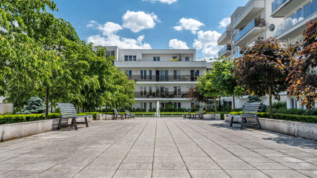 NA PREDAJ PRIESTRANNÝ 3 IZBOVÝ BYT | 80m2 + 17m2 BALKÓN | BOROVICOVÝ HÁJ