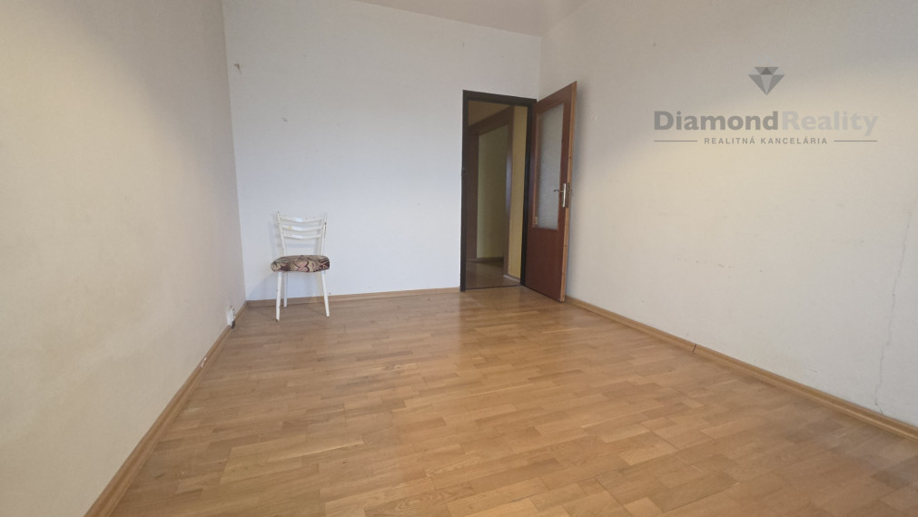 "REZERVOVANÝ"  Na predaj 4 izbový byt na KVP, Wuppertálska ul.