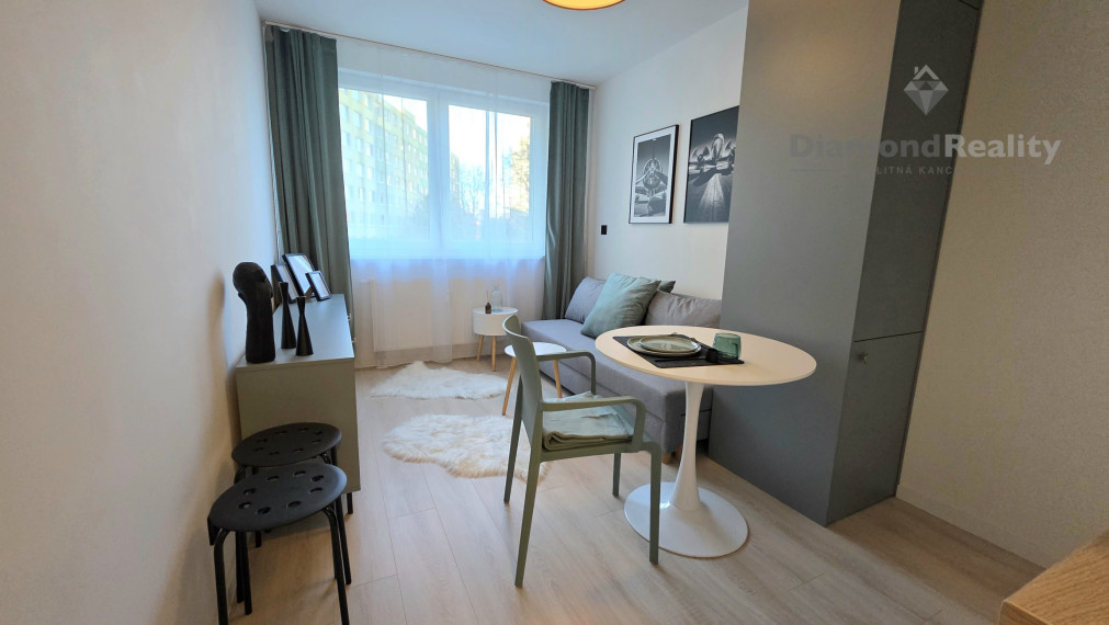 Na predaj 1 izbový byt / Garsónka, Košice - Západ, Lunik II