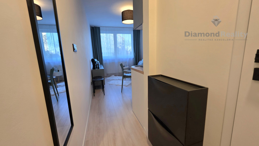 Na predaj 1 izbový byt / Garsónka, Košice - Západ, Lunik II