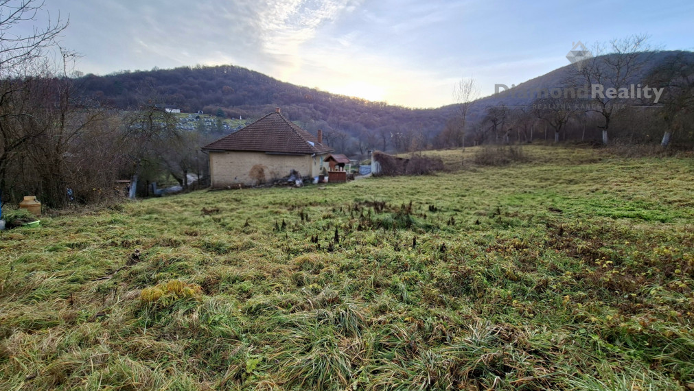 NA PREDAJ RODINNÝ DOM S VEĽKÝM POZEMKOM | BÓDVASZILAS