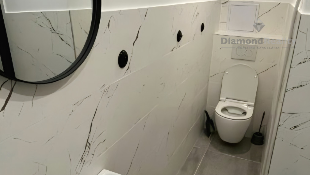 NA PREDAJ KOMPLETNE ZREKONŠTRUOVANÝ BYT | ZIMNÁ ULICA | 40m²