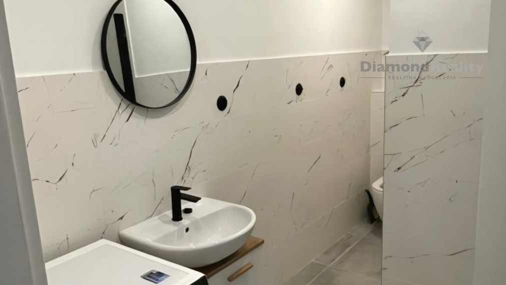 NA PREDAJ KOMPLETNE ZREKONŠTRUOVANÝ BYT | ZIMNÁ ULICA | 40m²