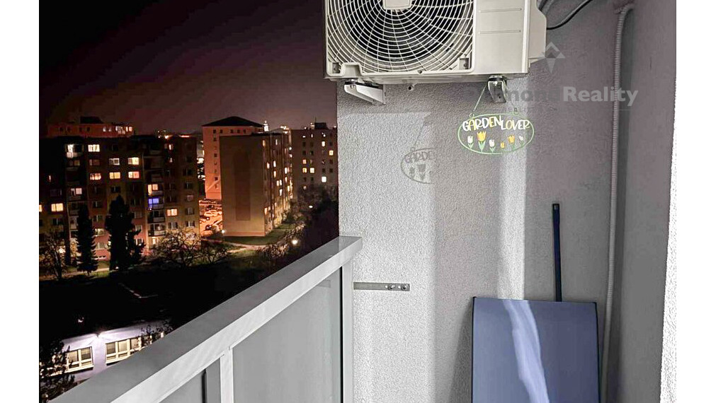 NOVÁ CENA | NA PREDAJ ZREKONŠTRUOVANÝ 3 IZBOVÝ BYT V ROŽŇAVE