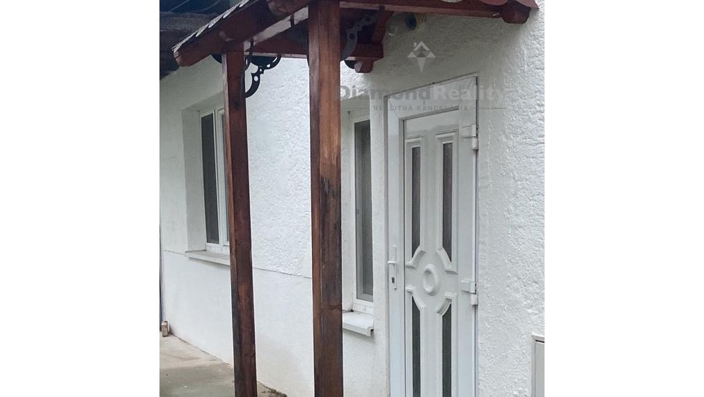 Na predaj zrekonštruovaný dom, pri Bratislave, Svätý Jur