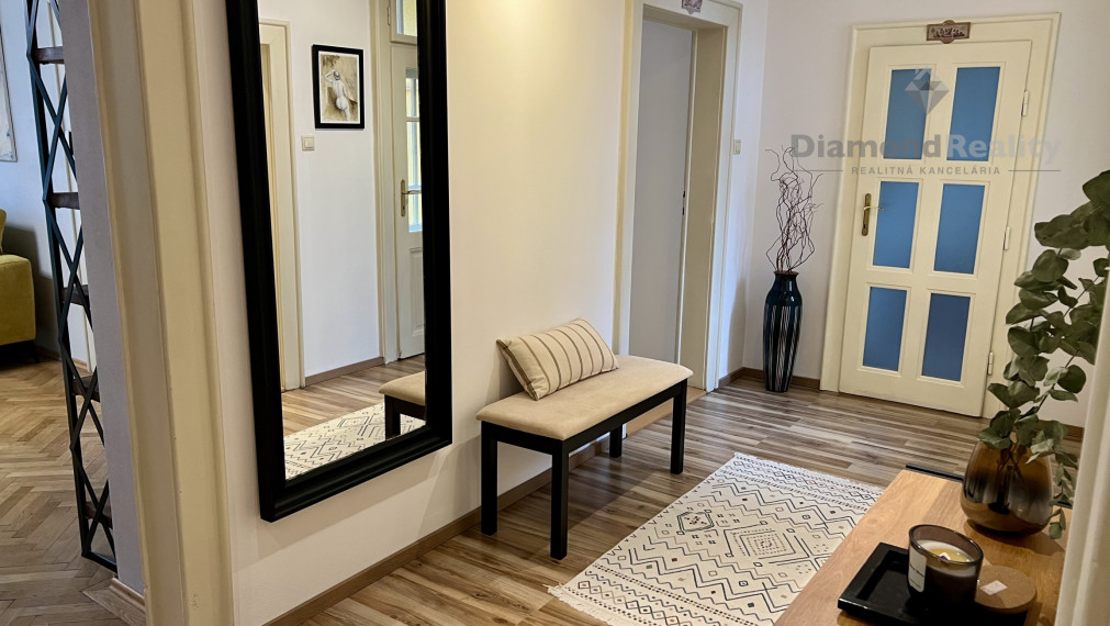 Na prenájom 3 izbový byt, Komenského ulica, Košice - Staré Mesto