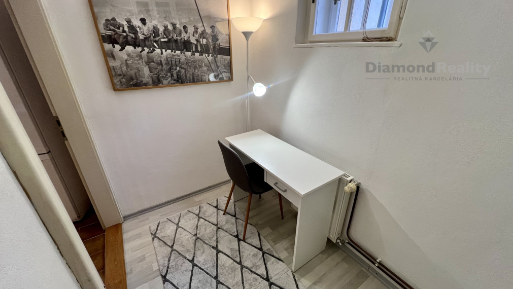 Na prenájom 3 izbový byt, Komenského ulica, Košice - Staré Mesto