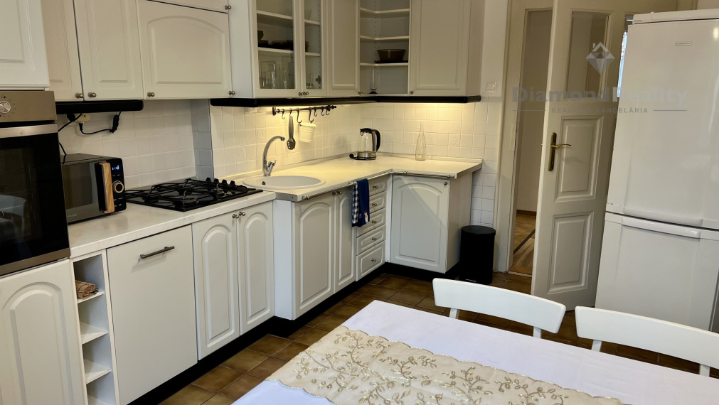 Na prenájom 3 izbový byt, Komenského ulica, Košice - Staré Mesto