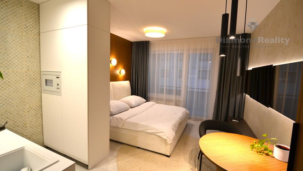 NOVOSTAVBA 1-izbový byt, loggia, pivnica, parkovacie miesto REZIDENCIA PRI RADNICI